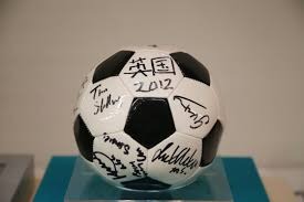 [流言板]好哥俩！梅西和苏亚雷斯之间100次连线，梅西45助&苏牙55助19亮48回复