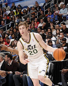 他第一次穿 他第一次穿