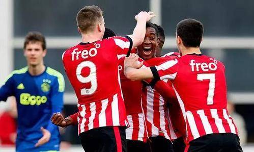 枪火日报 枪火日报