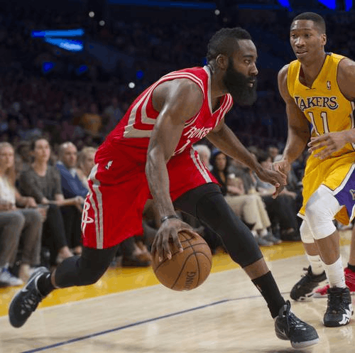 但在比赛中 但在比赛中